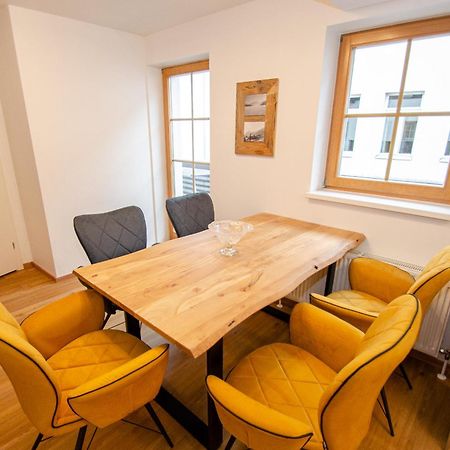 Appartementhaus Zell City By All In One Apartments เซลล์อัมเซ ภายนอก รูปภาพ