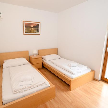 Appartementhaus Zell City By All In One Apartments เซลล์อัมเซ ภายนอก รูปภาพ