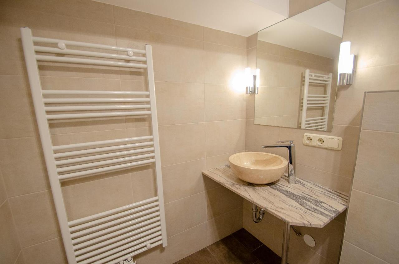 Appartementhaus Zell City By All In One Apartments เซลล์อัมเซ ภายนอก รูปภาพ