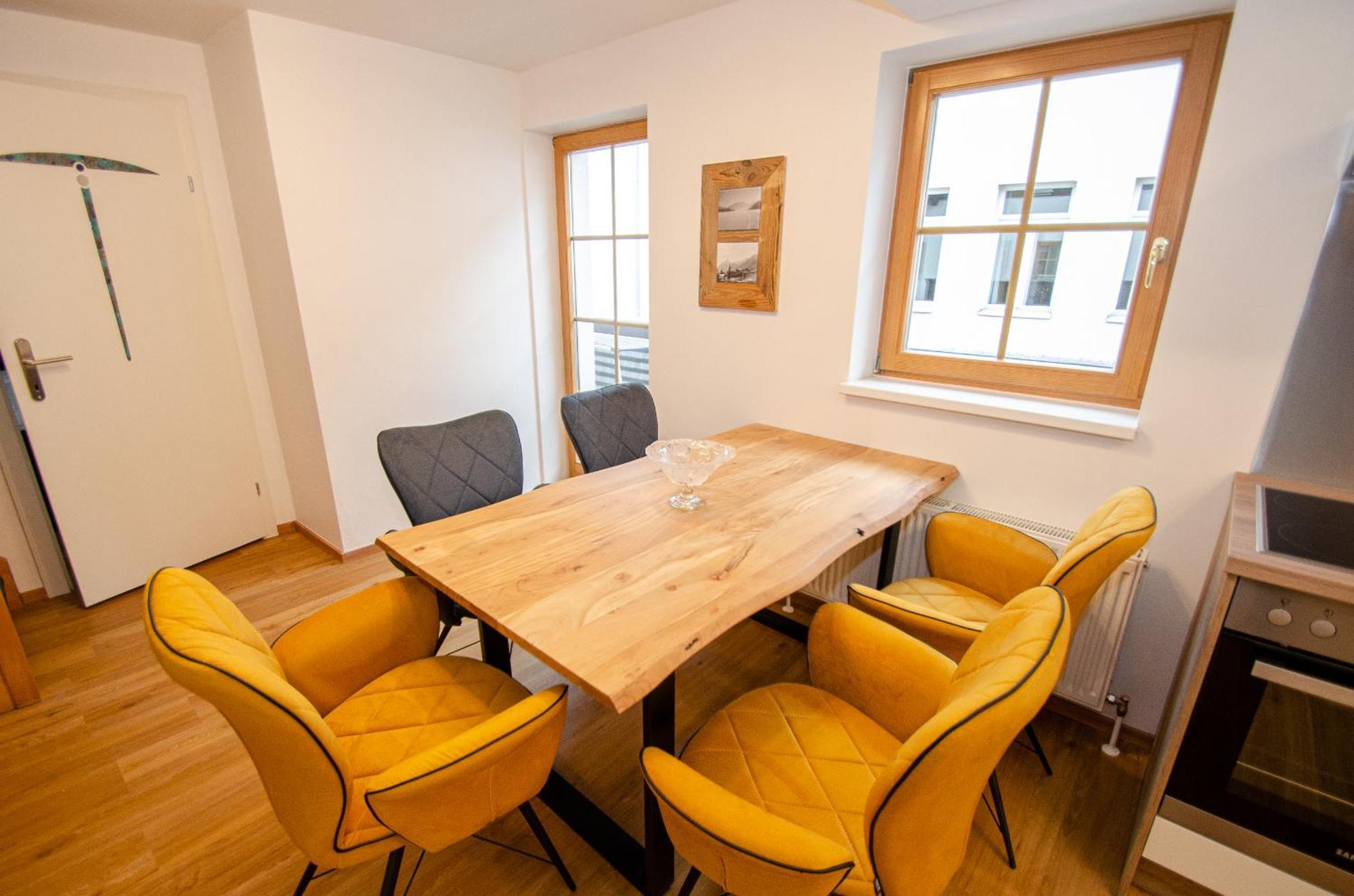 Appartementhaus Zell City By All In One Apartments เซลล์อัมเซ ภายนอก รูปภาพ