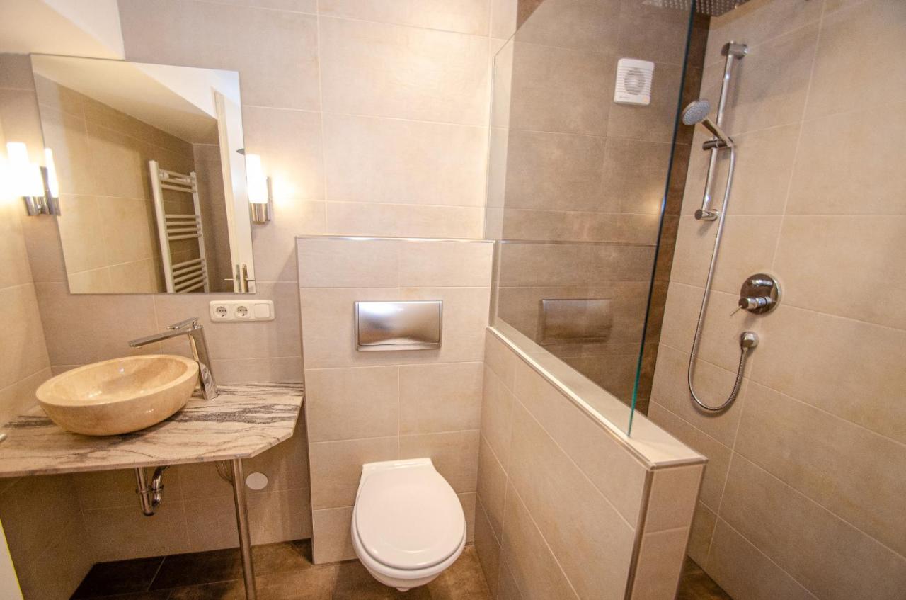 Appartementhaus Zell City By All In One Apartments เซลล์อัมเซ ภายนอก รูปภาพ