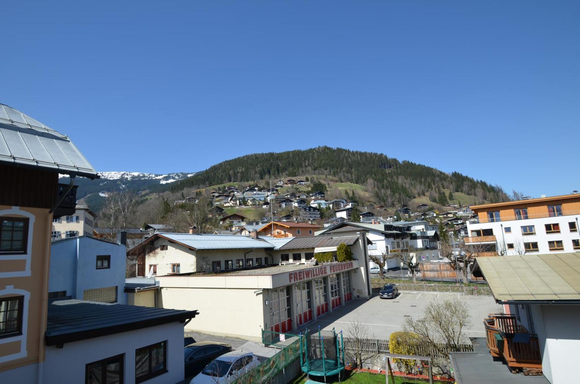 Appartementhaus Zell City By All In One Apartments เซลล์อัมเซ ภายนอก รูปภาพ