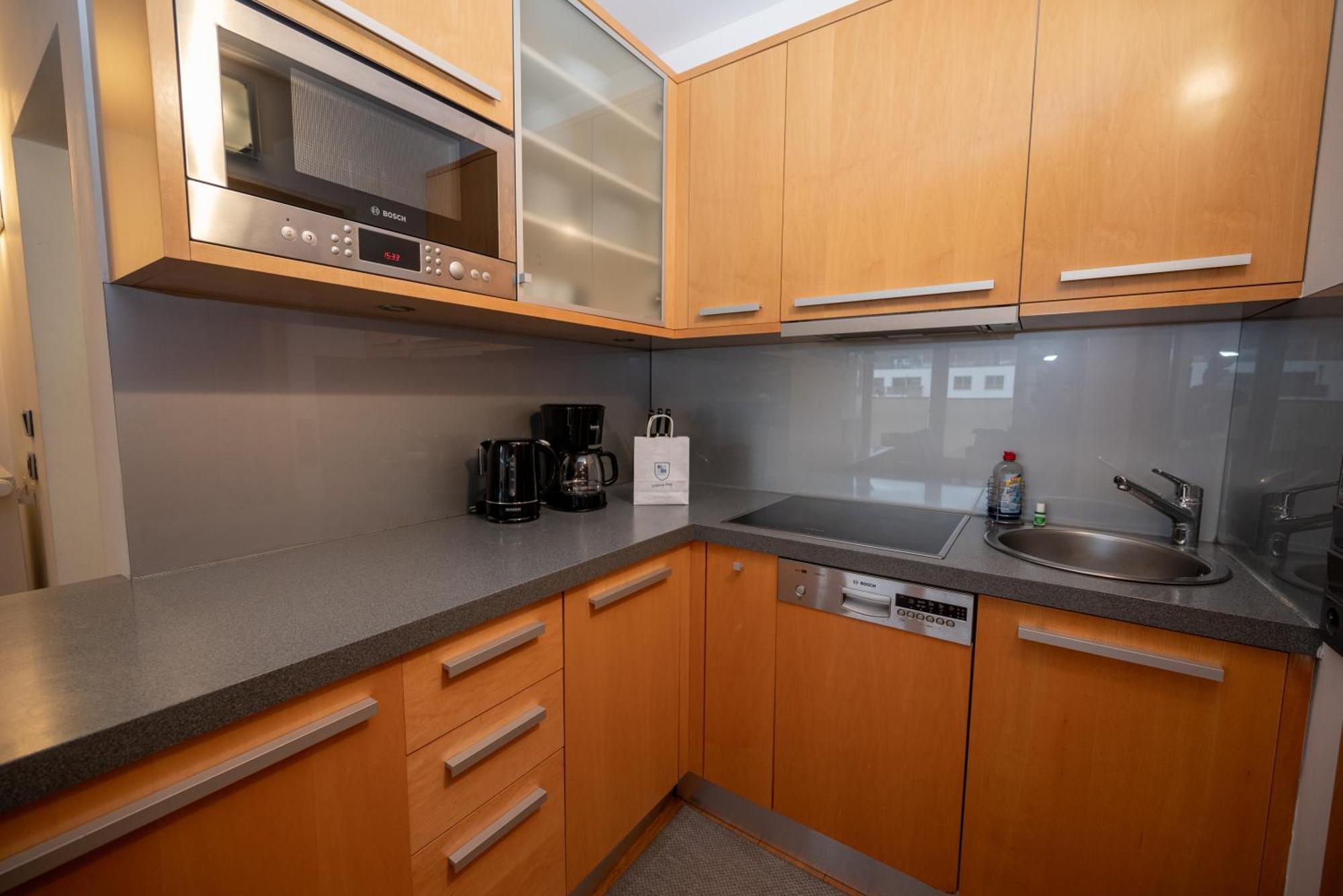Appartementhaus Zell City By All In One Apartments เซลล์อัมเซ ภายนอก รูปภาพ