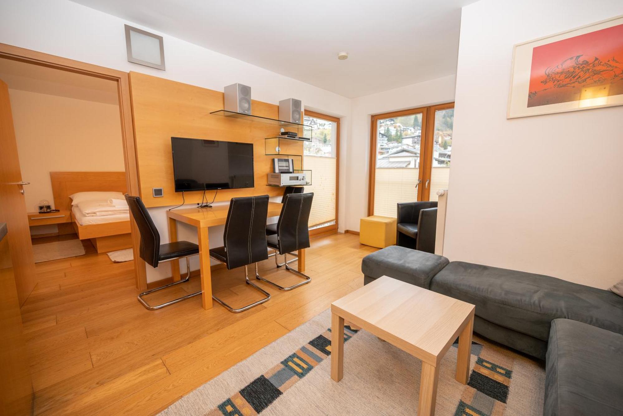Appartementhaus Zell City By All In One Apartments เซลล์อัมเซ ภายนอก รูปภาพ