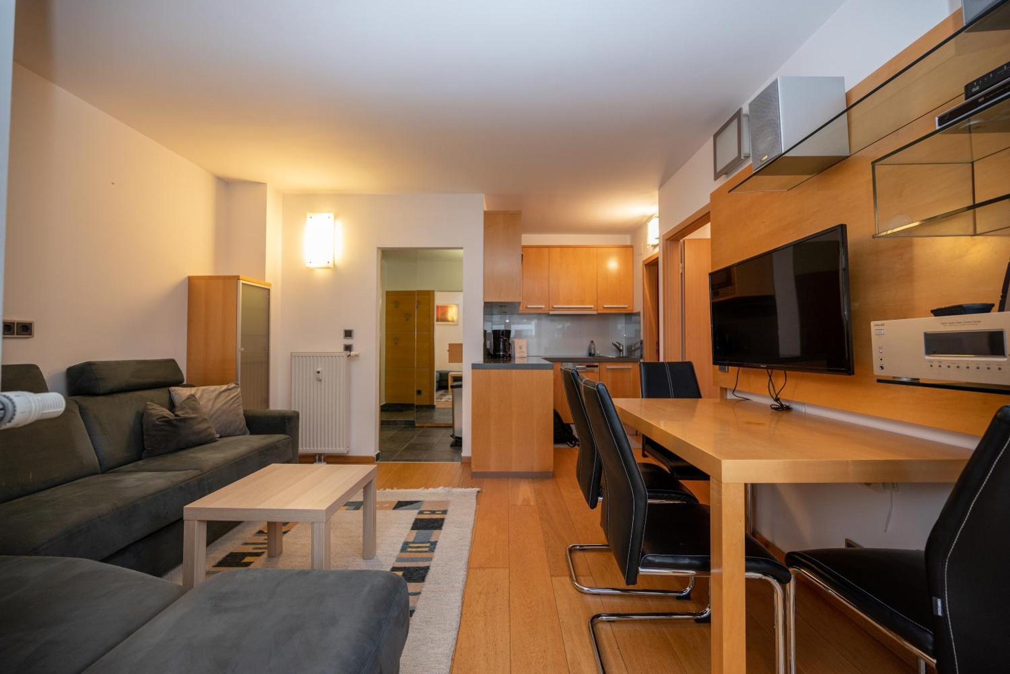 Appartementhaus Zell City By All In One Apartments เซลล์อัมเซ ภายนอก รูปภาพ