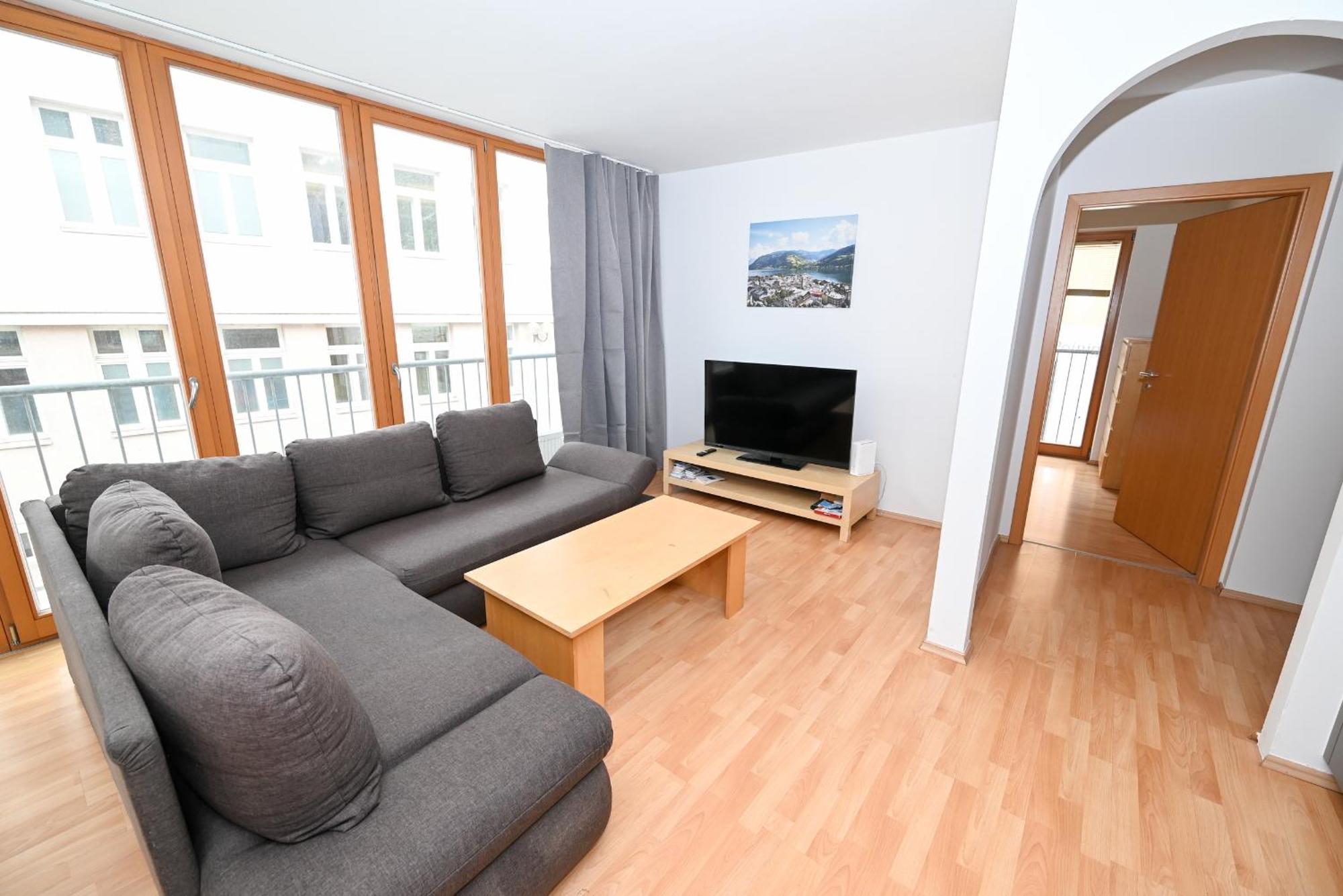 Appartementhaus Zell City By All In One Apartments เซลล์อัมเซ ภายนอก รูปภาพ
