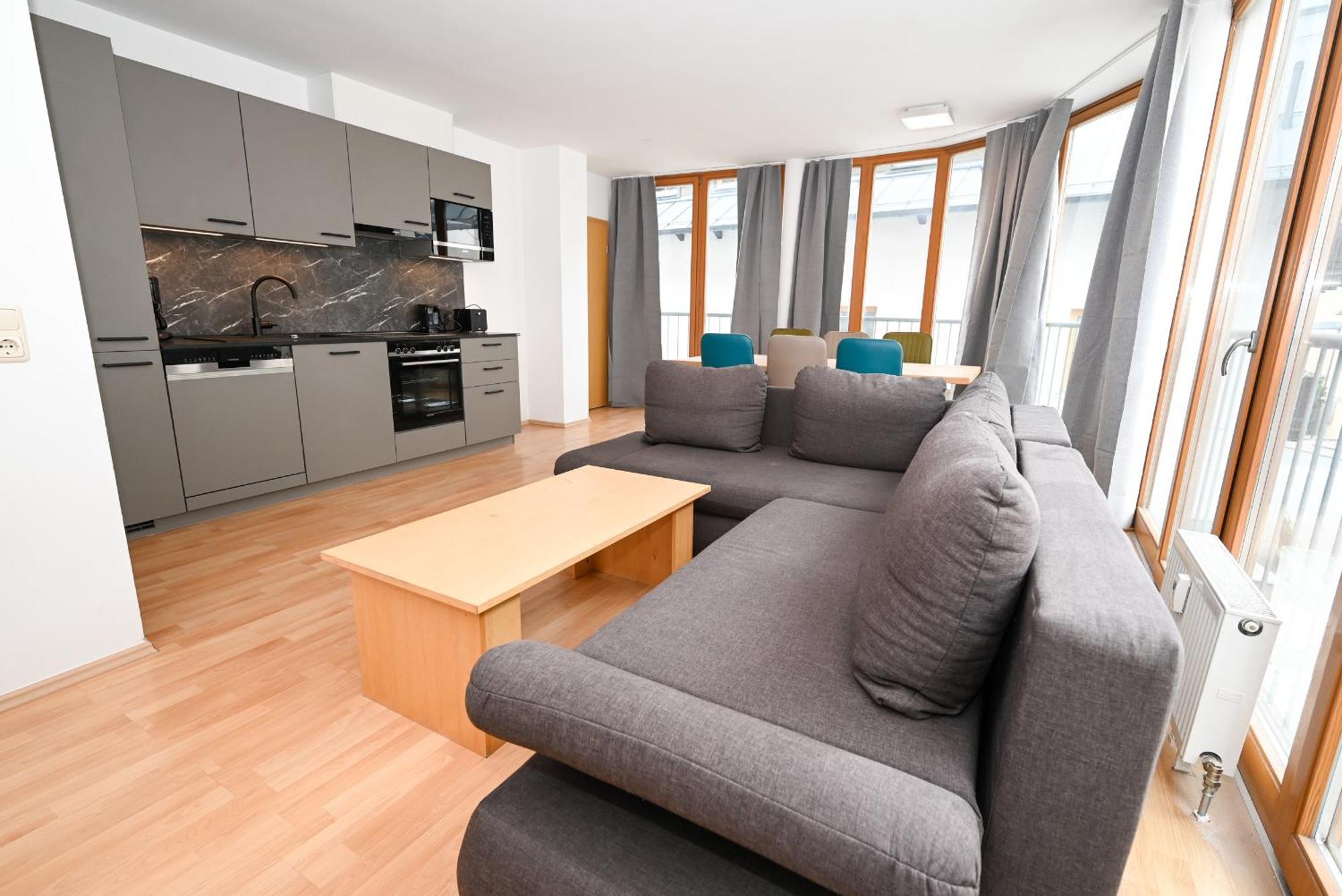 Appartementhaus Zell City By All In One Apartments เซลล์อัมเซ ภายนอก รูปภาพ