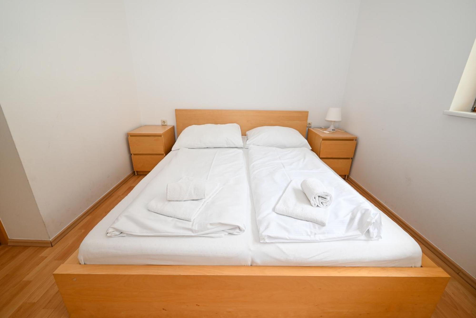 Appartementhaus Zell City By All In One Apartments เซลล์อัมเซ ภายนอก รูปภาพ