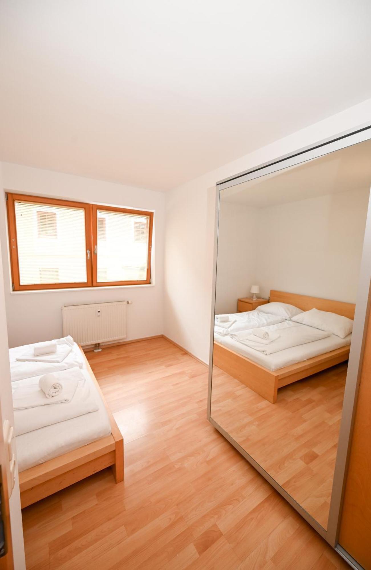 Appartementhaus Zell City By All In One Apartments เซลล์อัมเซ ภายนอก รูปภาพ