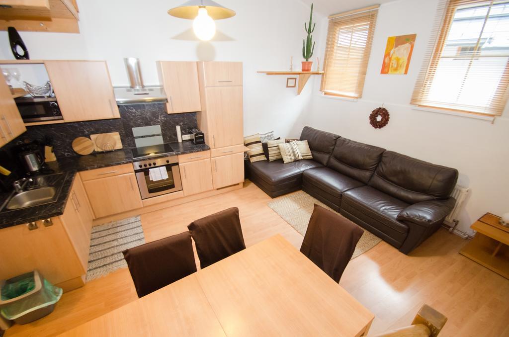 Appartementhaus Zell City By All In One Apartments เซลล์อัมเซ ภายนอก รูปภาพ