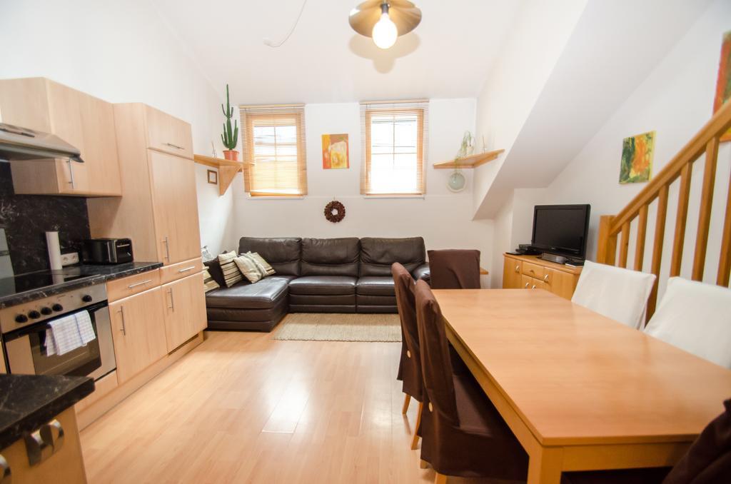 Appartementhaus Zell City By All In One Apartments เซลล์อัมเซ ภายนอก รูปภาพ