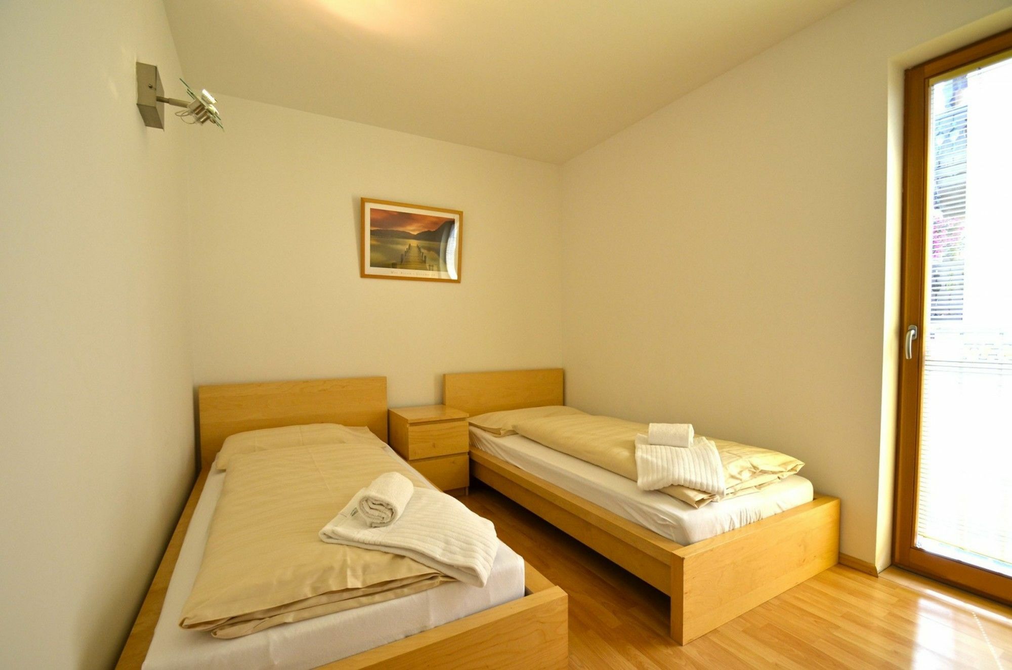 Appartementhaus Zell City By All In One Apartments เซลล์อัมเซ ภายนอก รูปภาพ